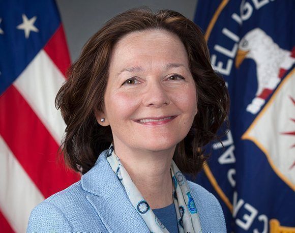 Gina Haspel, la funcionaria elegida por el presidente Trump para dirigir la CIA, es considerada como una profesional de inteligencia directa y dura. Foto: CIA.