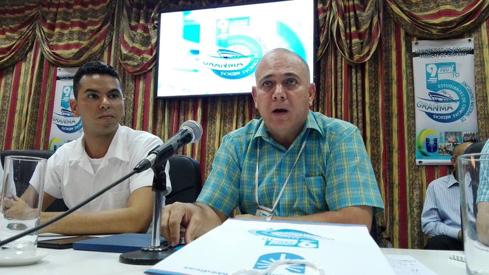Ministro de Salud Pública. Dr Roberto Morales Ojeda, durante la clausura del V Encuentro Nacional de Estudiantes de las Ciencias Médicas realizado en la costera ciudad de Manzanillo // Foto Eliexer Peláez