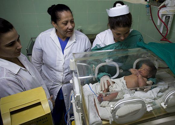 En 2017 Cuba ya había registrado un índice récord de 4,0 por cada mil nacidos vivos. Foto: Irene Pérez/ Cubadebate