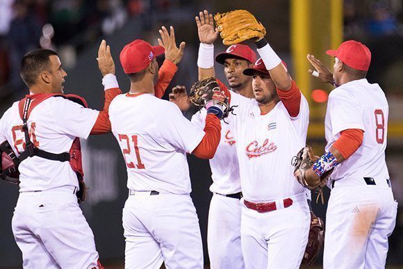 La Rosa, Avilés, Manduley, Gracial y Raúl González entre los jugadores que estuvieron en la Serie del Caribe y repiten en los Centroamericanos de Barranquilla. Foto: @SDCJalisco2018/ Twitter.