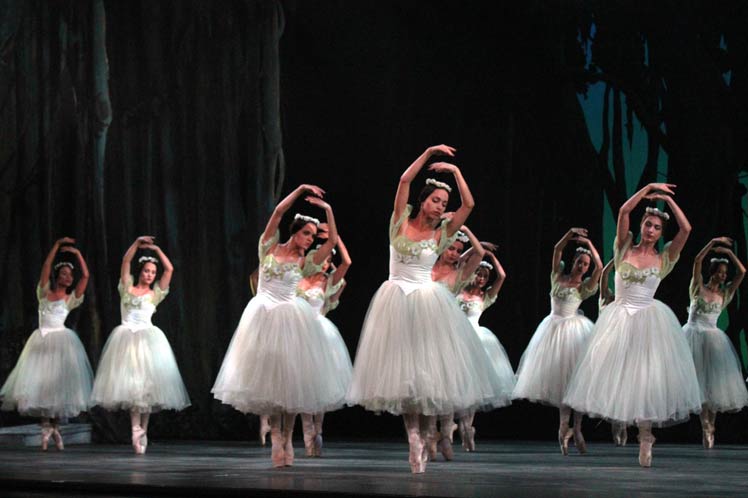 Nueva ovación a ballet cubano cierra festival cultural en EE.UU.