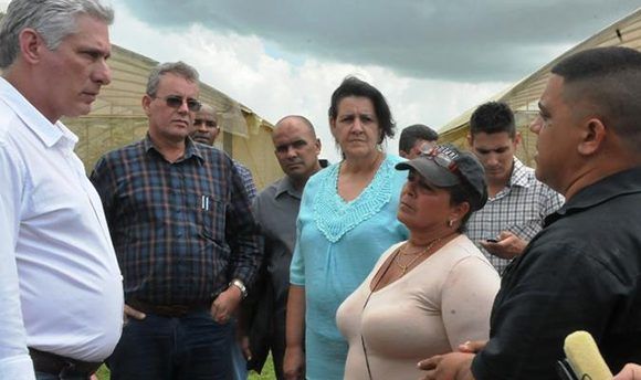 Miguel Díaz Canel recorrió varios sitios de interés económico y social en Matanzas. Foto: Tomada de Girón.