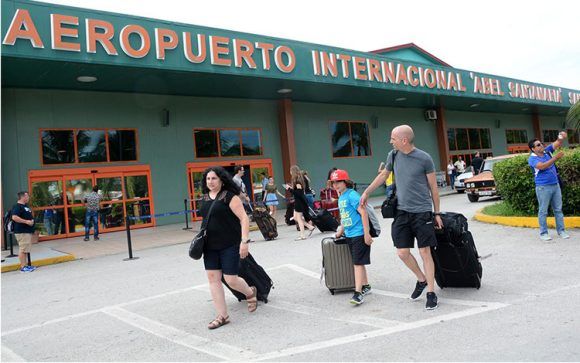 El aeropuerto internacional Abel Santamaría de Santa Clara ha ganado protagonismo a nivel de país. Foto: Trabajadores