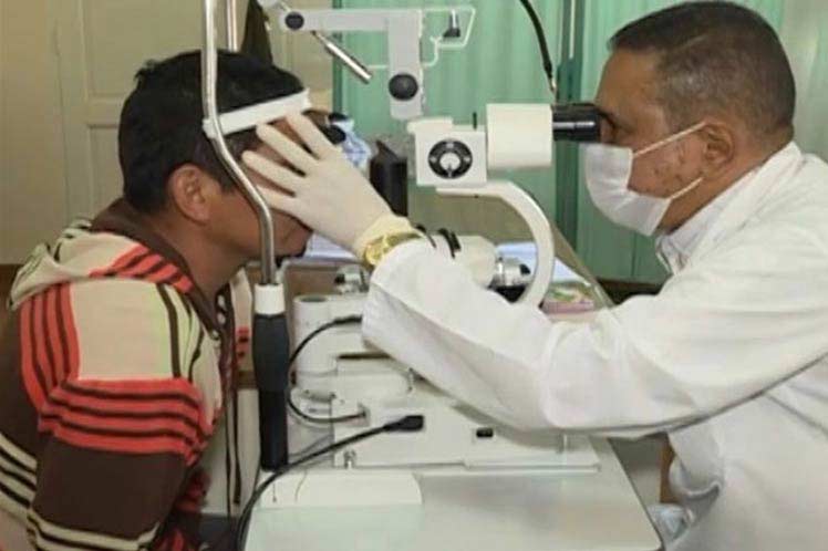 La Brigada Médica Cubana en Bolivia (BMC) supera hoy la cifra de 700 mil cirugías oftalmológicas