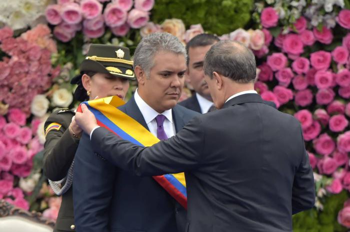 Duque asumió la Presidencia tras ocho años de mandato de Santos