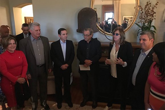 Jane Rosenthal y Robert de Niro, los anfitriones de Díaz-Canel en “El Dakota”. Foto: @JoseRCabanas/ Twitter.