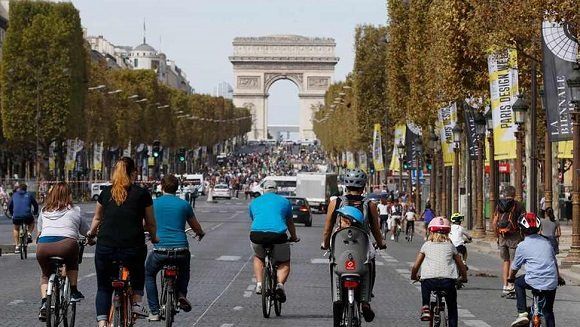 Cuarta jornada sin coches en París. Foto: AFP.