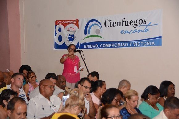 Conferencia de la CTC en Cienfuegos. Foto: Modesto Guiterrez Cabo/ACN.