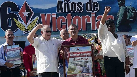 Fueron entregados reconocimientos a los nueve municipios por sus logros durante 2018. Foto: ACN.