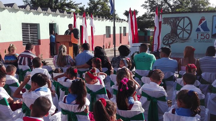 Acto de inicio del curo 2018 – 2019 en la ecuela primaria de La Demajagua // Foto Marlene Herrera