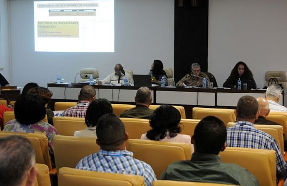 CLa Comisión de Defensa Nacional y Orden Interior examinó también el alcance de la atención a los combatientes y sus familiares. Foto: Omara García/ ACN.