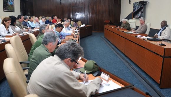 Consjejo de Ministros encabezado por el Presidente cubano Miguel Díaz-Canel Bermúdez. Foto: Estudios Revolución.