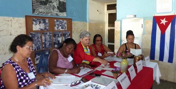 Uno de los colegios electorales cubano realiza su prueba dinámica. Foto: PL.