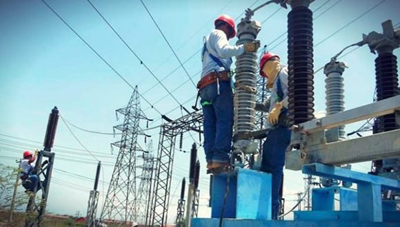 La empresa estatal Corpoelec trabaja para el restablecimiento total del servicio. Foto: AVN