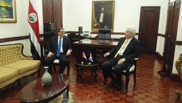 El canciller cubano Bruno Rodríguez Parilla se reúne con su homólogo tico. Foto: Alejandro Gómez/PL