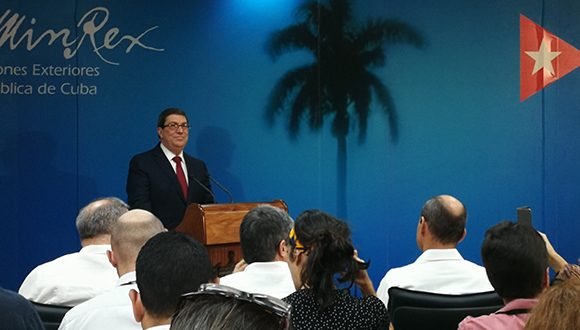 El canciller cubano ofrece conferencia de prensa en La Habana. Foto: Sergio Alejandro Gómez/Cubadebate