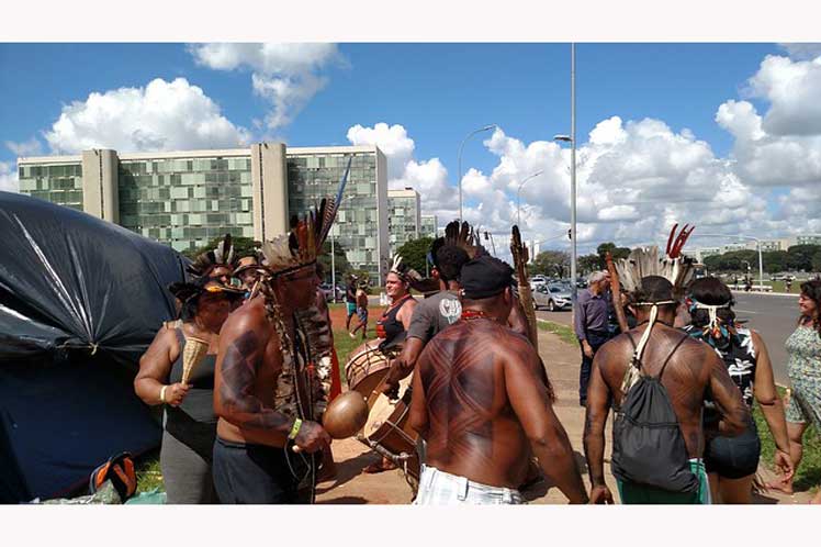 Cerca de 800 mil indígenas de 305 etnias viven en Brasil, un país con 209 millones de habitantes Foto: Prensa Latina