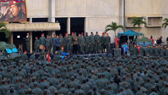 Fuerza Armada Nacional Bolivariana ratifica su lealtad al presidente Nicolás Maduro. Foto: @PresidencialVen/ Twitter.