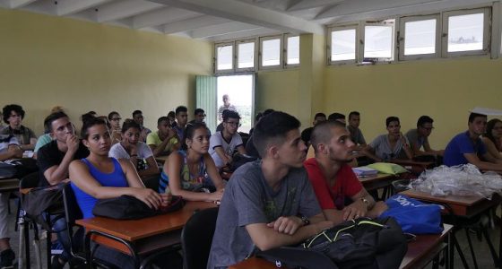 Fotos: Radio Reloj