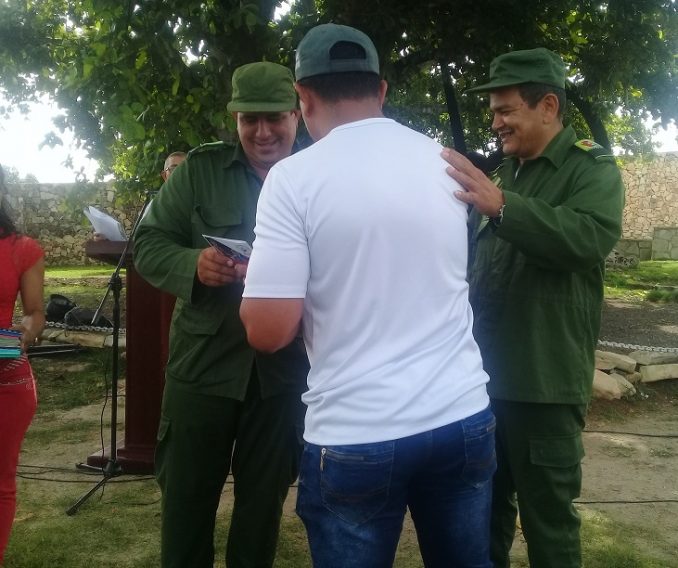 Los compromisos se entregaron frente al simbólico jagüey // Foto Carmen León