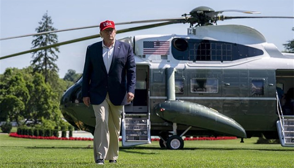 Trump firmó el lunes nuevas sanciones contra Irán // Foto: Europa Press