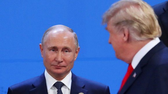 Vladimir Putin y Donald Trump en la Cumbre del G20 en Argentina, 2018 // Foto: Marcos Brindicci/ Reuters