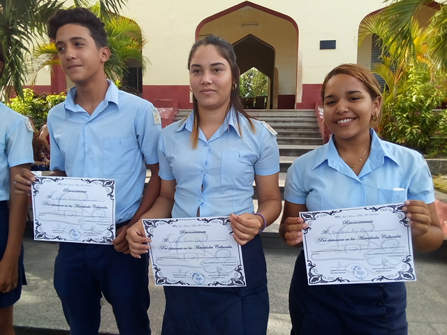 Alumnos más destacados en cultura // Foto Eliexer Peláez