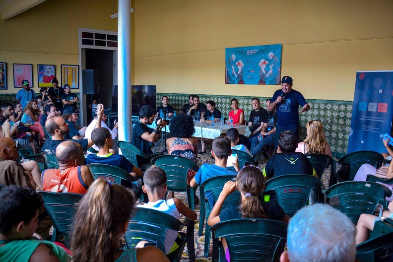 El actor Jorge Perugorría, presidente del comité organizador del Festival Internacional de Cine de Gibara, interviene en el panel de debate Innovación FICGibara, espacio dedicado a las nuevas tecnologías en beneficio del cine , la cultura, y el desarrollo sostenible de esa ciudad costera al norte de la provincia de Holguín, Cuba, el 9 de julio de 2019.  // Foto: Juan Pablo Carreras Vidal/ ACN