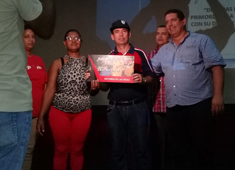 Declaran emisora Radio Granma en 26 // Foto Denia Fleitas