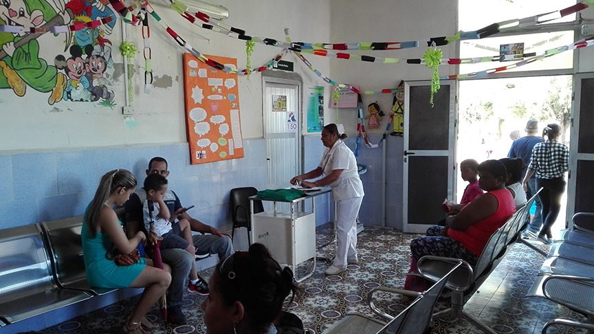 Trabajadores del pediátrico Hermanos Cordové se proponen  garantizar la excelencia en los servicios // Foto: Marlene Herrera Matos
