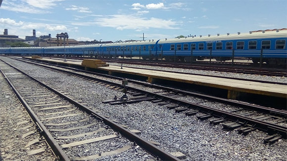 Con 11 modernos coches chinos partió el tren Habana-Santiago. Foto: Jorge Luis Sánchez Rivera.