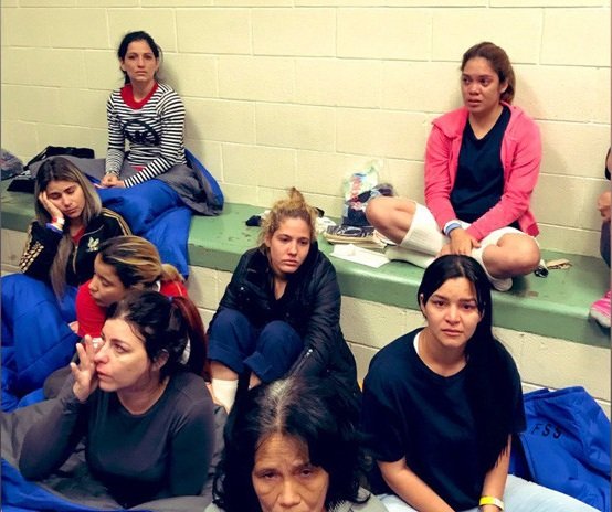 Centro de detención de migrantes Estados Unidos // Foto: Twitter / @JoaquinCastrotx