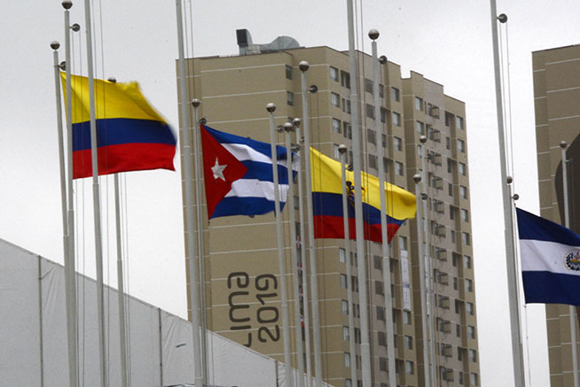 Bandera de Cuba ya ondea en la villa de los VI Juegos Parapanamericanos de Lima 2019 // Foto: Osvaldo Gutiérrez Gómez