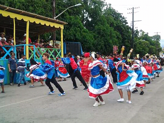 Identidad y tradición cultural en carnavales de Manzanillo // Foto: Roberto  Mesa Matos