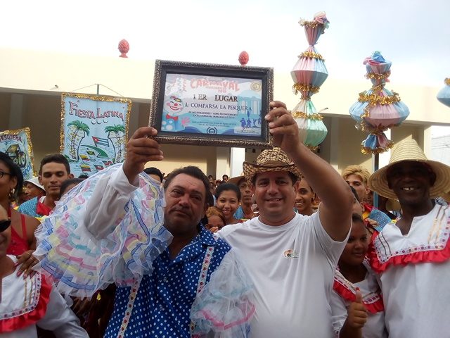 Comparsa del barrio de la Pesquera, primer lugar del Carnaval Manzanillo 2019 // Foto Eliexer Peláez