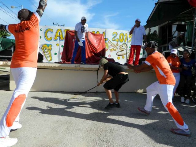 El INDER también mueve el carnaval Manzanillo 2019 // Fotos: Dirección Municipal de Deportes Manzanillo