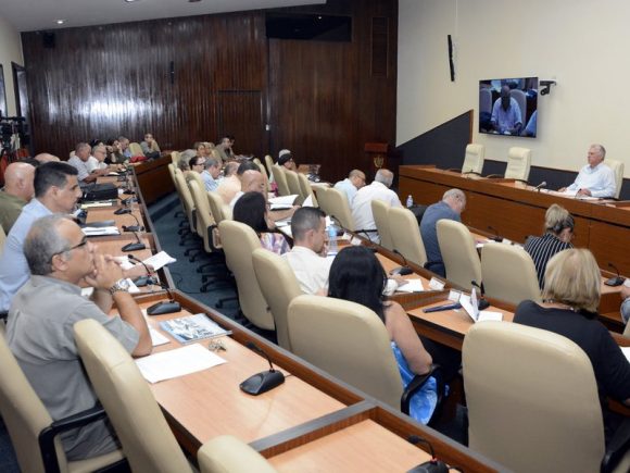 En la reunión se analizó la implementación de la política de comunicación institucional y social del Ministerio de Cultura. Foto: Estudio Revolución.