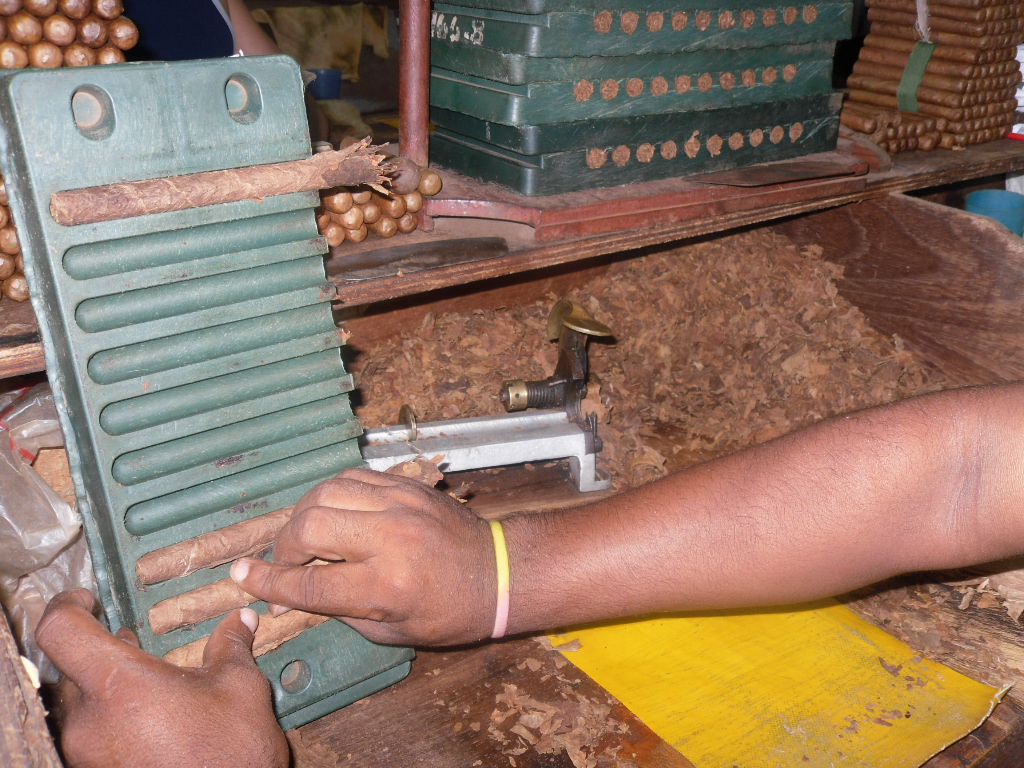 Fábrica de tabaco Agustín Martín veloz // Foto Marlene Herrera