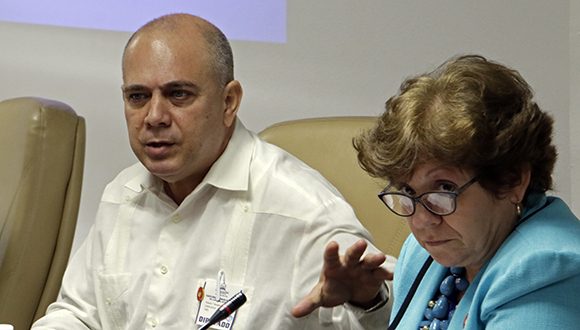 Comisión conjunta de Salud, Deportes, Defensa Nacional y Orden Interior, en el cuarto periodo ordinario de sesiones de la IX Legislatura de la ANPP. Foto: Abel Padrón Padilla/Cubadebate