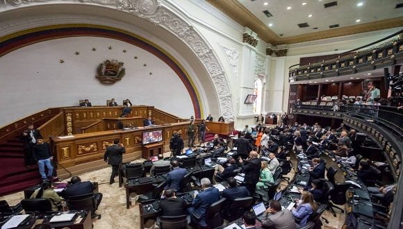 “Hasta ahora ningún país del mundo reconoce a un parlamento virtual y Venezuela no será la excepción”, manifestó Francisco Torrealba. Foto: EFE.