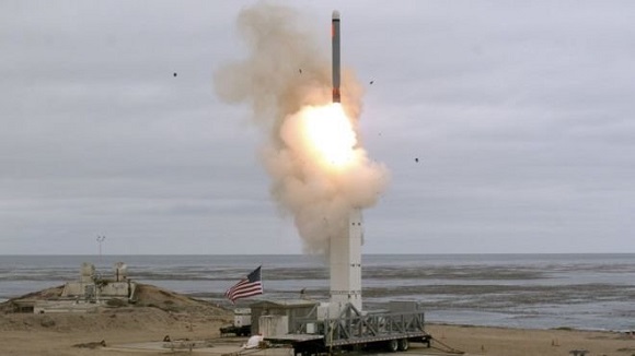 Captura de pantalla del video del lanzamiento del misil desde Vandenberg (California).