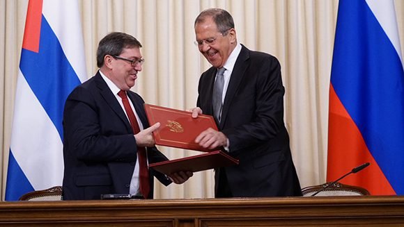 Serguéi Lavrov y Bruno Rodríguez se reunieron en Moscú en mayo de 2019. Foto: @mae_rusia/Twitter.