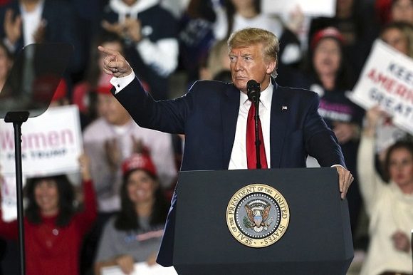 El presidente de Estados Unidos, Donald Trump, aseguró la noche de este martes que México está pagando el muro fronterizo. Foto: AP.