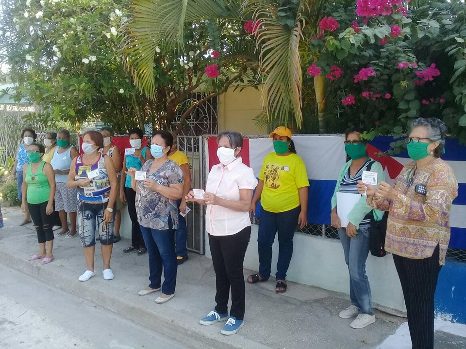 En Manzanillo se declaran 10 patios con la condición 60 X 60 haciendo Revolución sobre la marcha // Foto Roberto Mesa