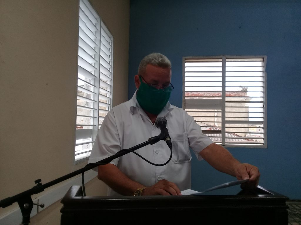 Doctor Carlos Rodríguez Chávez, director de Salud Pública en Manzanillo/ Foto Lilian Salvat Romero.