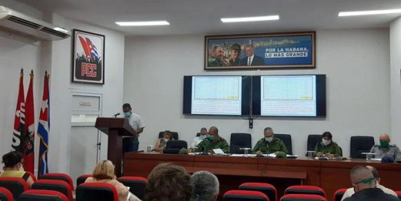 Consejo de Defensa La Habana chequea acciones para enfrentar la Covid 19. Foto: Claudia Pis Guirola / Tribuna de La Habana