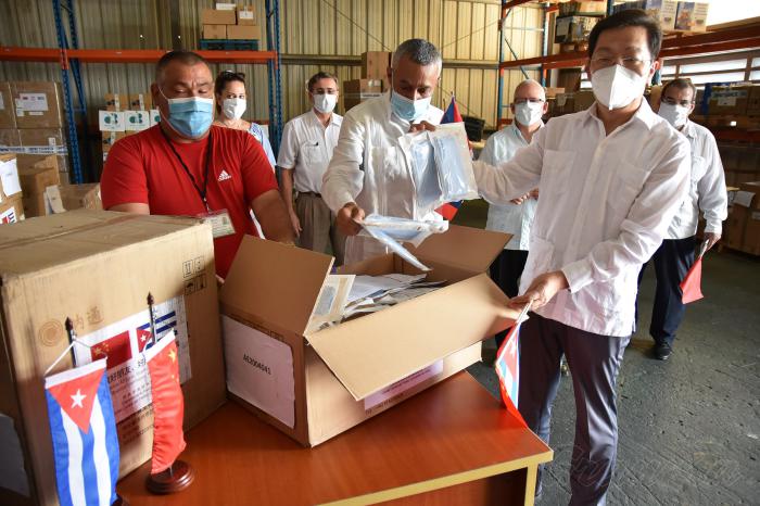 Este nuevo coronavirus no sabe de fronteras ni nacionalidades.Solo con el apoyo podremos protegernos entre todos, dijo Chen Xi. Foto: Ariel Cecilio Lemus