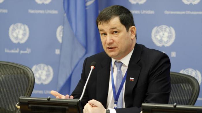 El embajador adjunto de Rusia ante la ONU, Dmitry Polyanskiy, habla durante una rueda de prensa en Nueva York, EE.UU., 4 de marzo de 2019. Foto: Hispan TV
