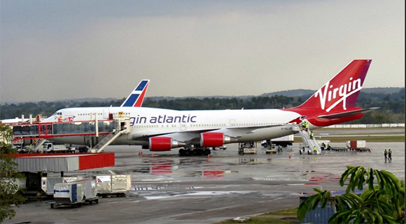 Avión de Virgin Atlantic en el Aeropuerto Internacional José Martí de La Habana.