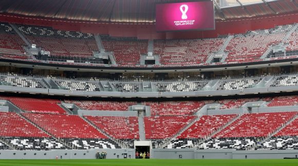 El estadio de Al Bayt, ubicado en la ciudad de Jor, posee una capacidad de cerca de 60.000 espectadores. Su techo es retráctil. En este parque comenzará la Copa Mundial el 21 de noviembre de 2022. Foto: EFE.